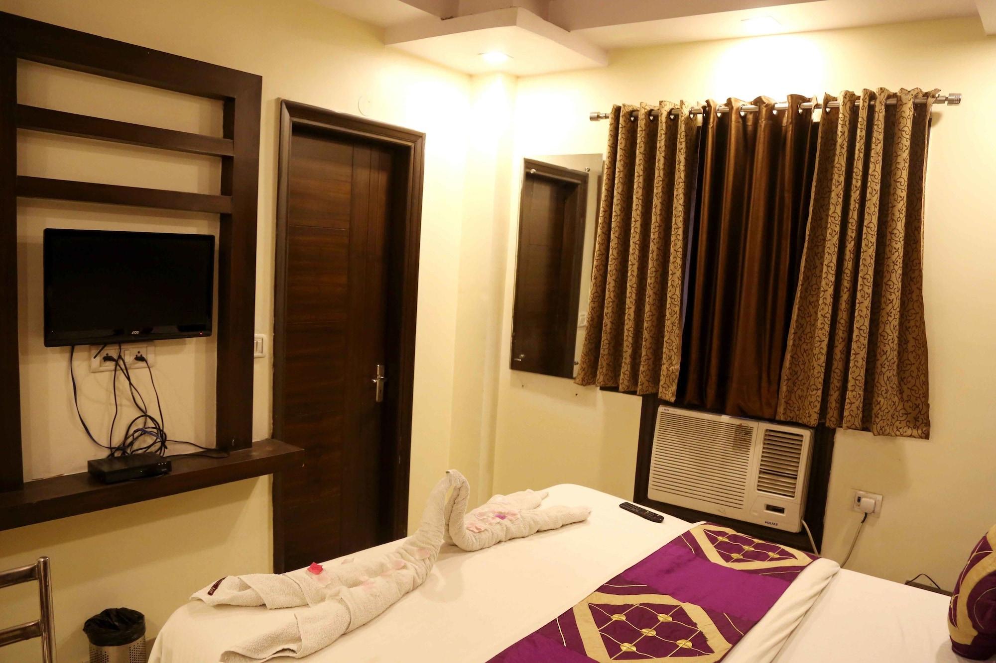Hotel Shivam International - A Well Hygiene Property All Staff Vaccinated " Нью-Дели Экстерьер фото
