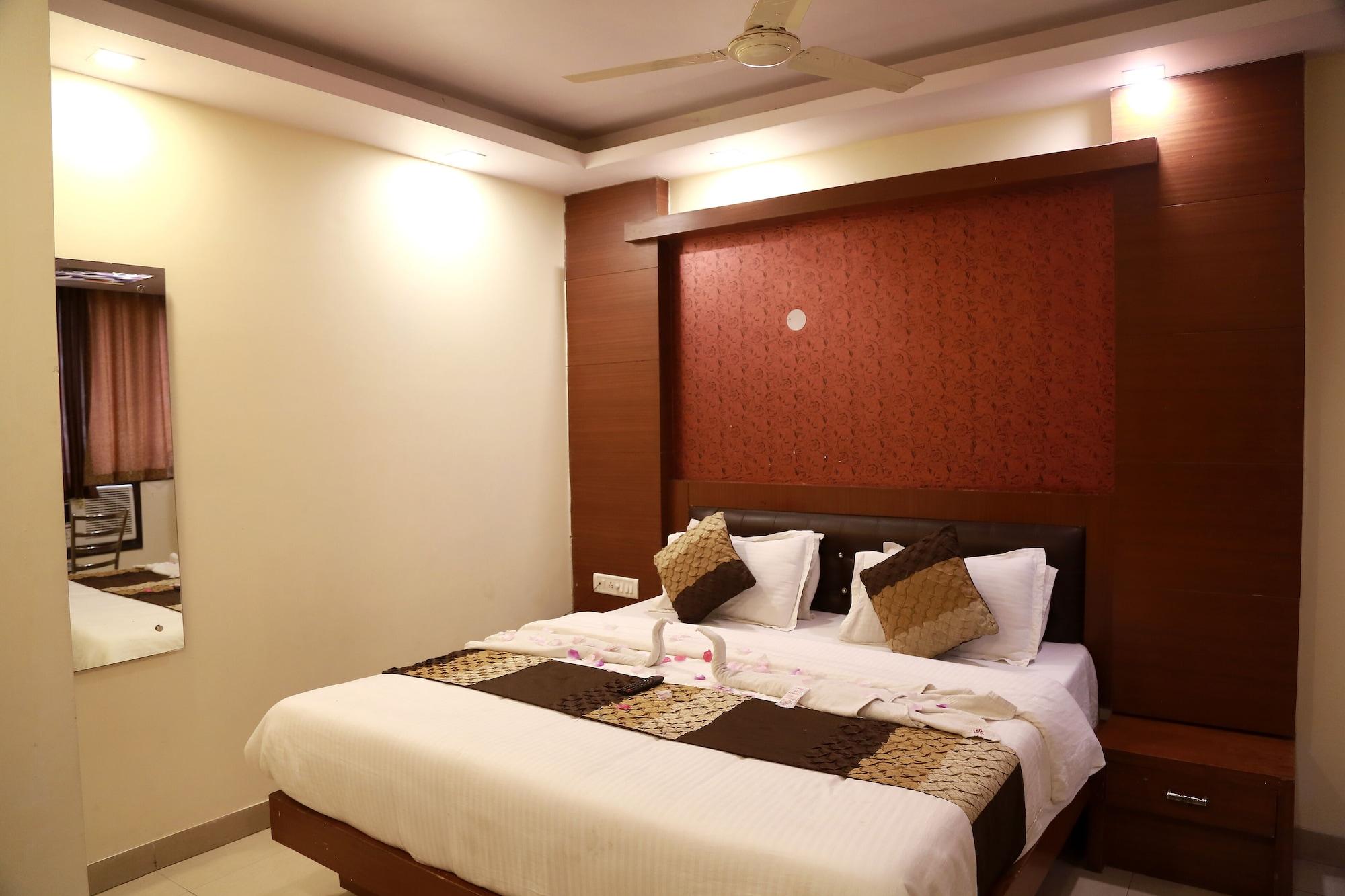 Hotel Shivam International - A Well Hygiene Property All Staff Vaccinated " Нью-Дели Экстерьер фото