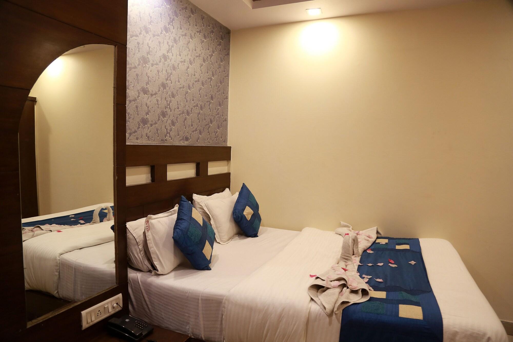 Hotel Shivam International - A Well Hygiene Property All Staff Vaccinated " Нью-Дели Экстерьер фото