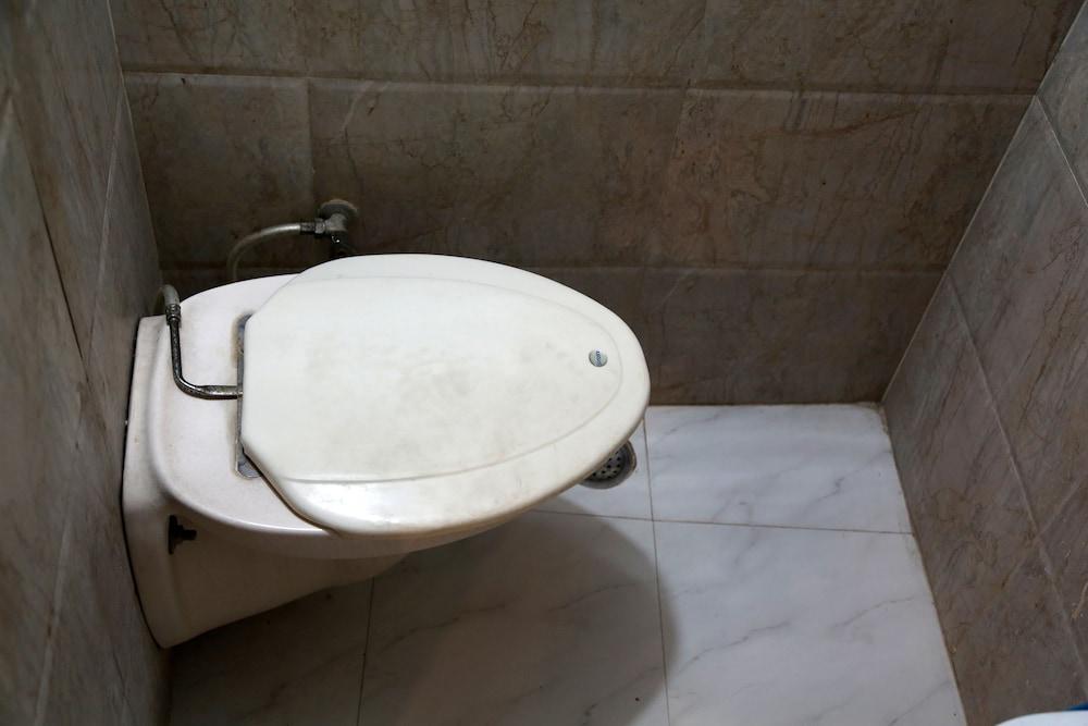 Hotel Shivam International - A Well Hygiene Property All Staff Vaccinated " Нью-Дели Экстерьер фото