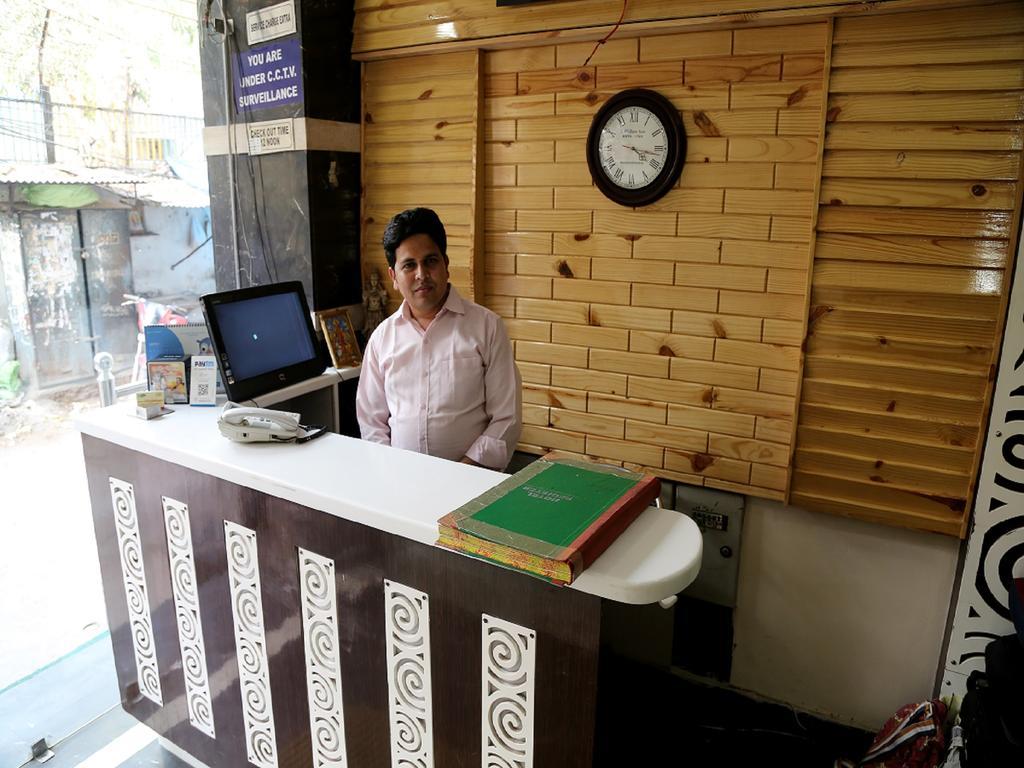 Hotel Shivam International - A Well Hygiene Property All Staff Vaccinated " Нью-Дели Экстерьер фото